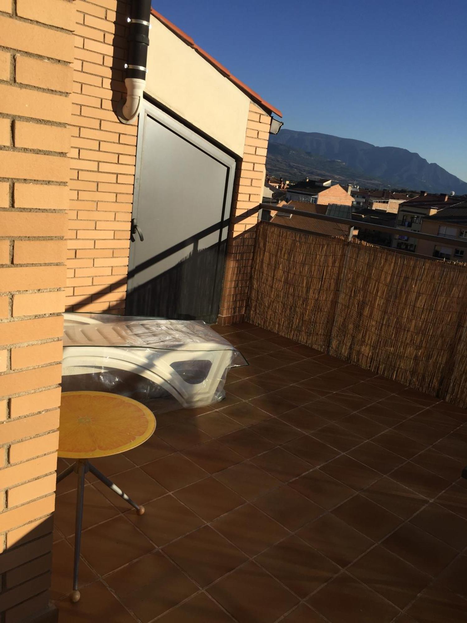 Ferienwohnung Acogedor Atico Duplex En Tremp Exterior foto